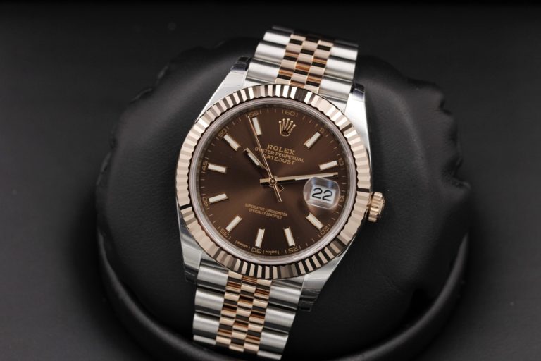 Tại sao các quý ông nên đầu tư một chiếc đồng hồ Rolex?